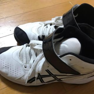 アシックス(asics)のバスケットシューズ(スニーカー)