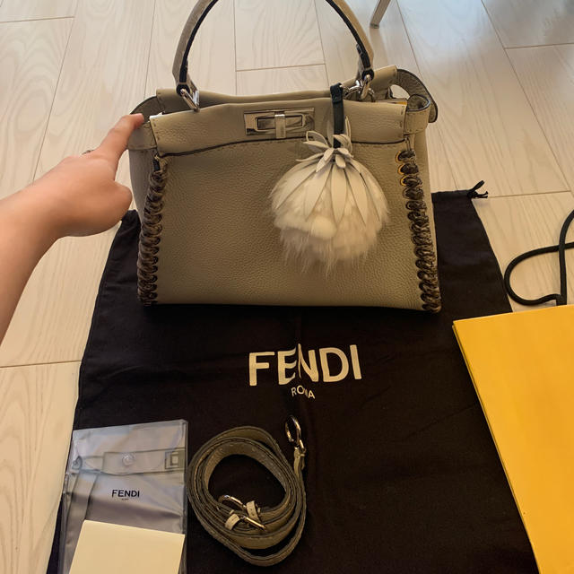 FENDIハンドバッグバッグ