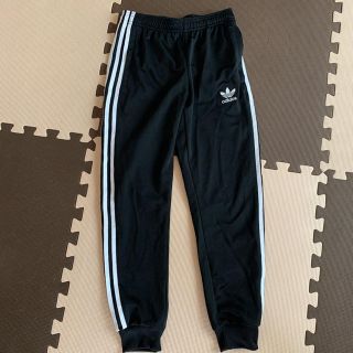 アディダス(adidas)のadidasoriginals トラックパンツ(カジュアルパンツ)