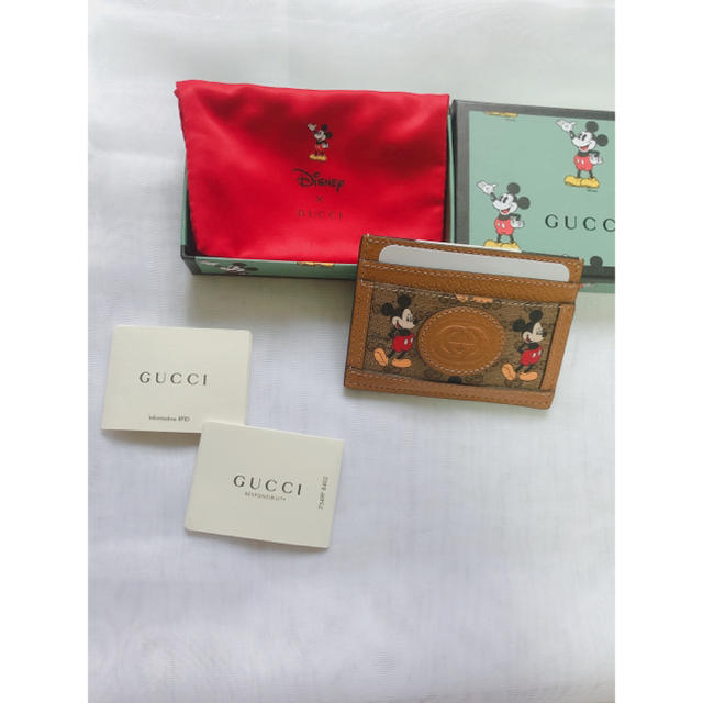 Gucci(グッチ)の【新品未使用品】GUCCI ディズニー　コラボ　カードケース レディースのファッション小物(名刺入れ/定期入れ)の商品写真