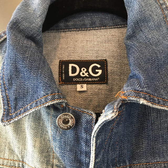 DOLCE&GABBANA(ドルチェアンドガッバーナ)のドルチェ&ガッパーナ レディースのジャケット/アウター(Gジャン/デニムジャケット)の商品写真