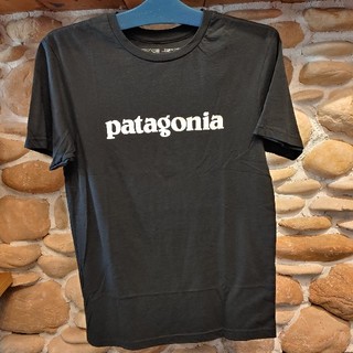 パタゴニア(patagonia)のPatagonia★パタゴニア テキストロゴ Tee ブラック XS(Tシャツ/カットソー(半袖/袖なし))