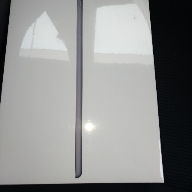 【新品未使用】Apple  iPad(第7世代) MW742J/A 1