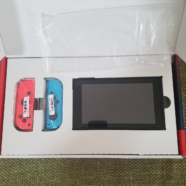 美品！！Nintendo Switch ネオンブルー