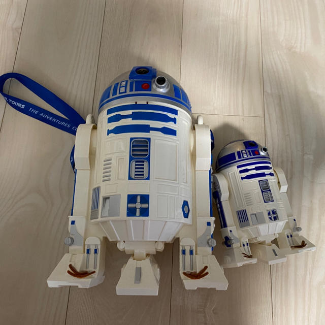 Disney(ディズニー)のR2-D2 スターウォーズ　ポップコーンバケット　小物入れ エンタメ/ホビーのおもちゃ/ぬいぐるみ(キャラクターグッズ)の商品写真