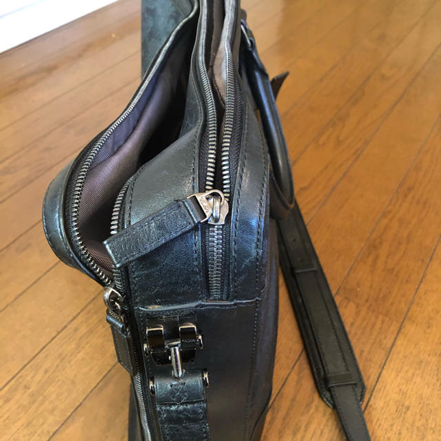 TUMI(トゥミ)のTUMI 日本限定　ビジネスバック　カモフラージュ メンズのバッグ(ビジネスバッグ)の商品写真