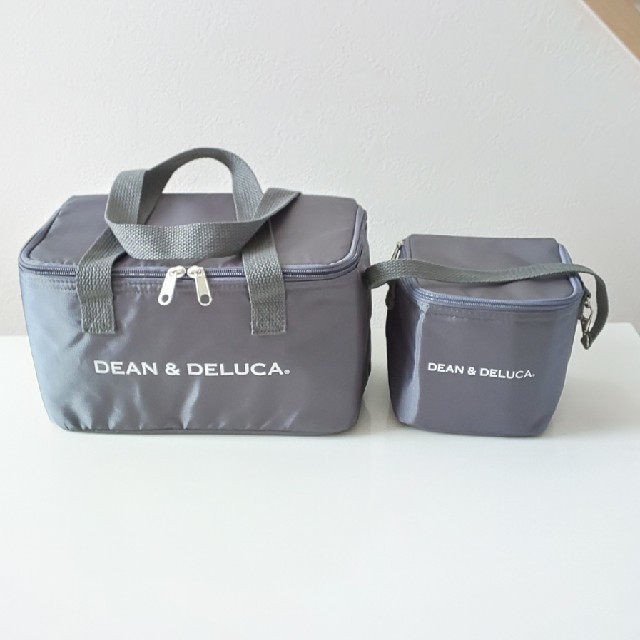 DEAN & DELUCA(ディーンアンドデルーカ)のDEAN＆DELUCA 保冷バッグ 2個セット インテリア/住まい/日用品のキッチン/食器(弁当用品)の商品写真