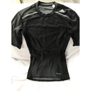 アディダス(adidas)のadidas tech fit (Tシャツ/カットソー(半袖/袖なし))