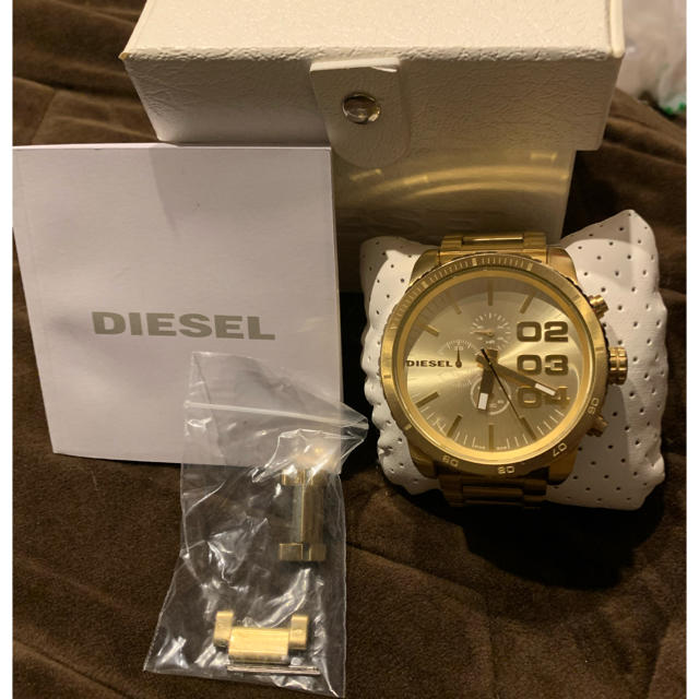 DIESEL ゴールド時計