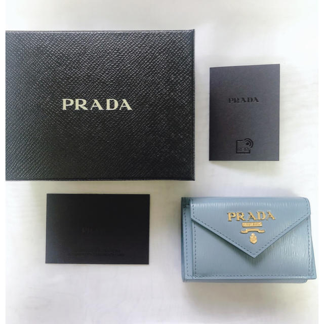 【新品未使用品】PRADA プラダ　三つ折り財布　ブルー