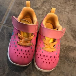 ナイキ(NIKE)のナイキ 靴 子ども 女の子 ピンク　サイズ12cm(スニーカー)