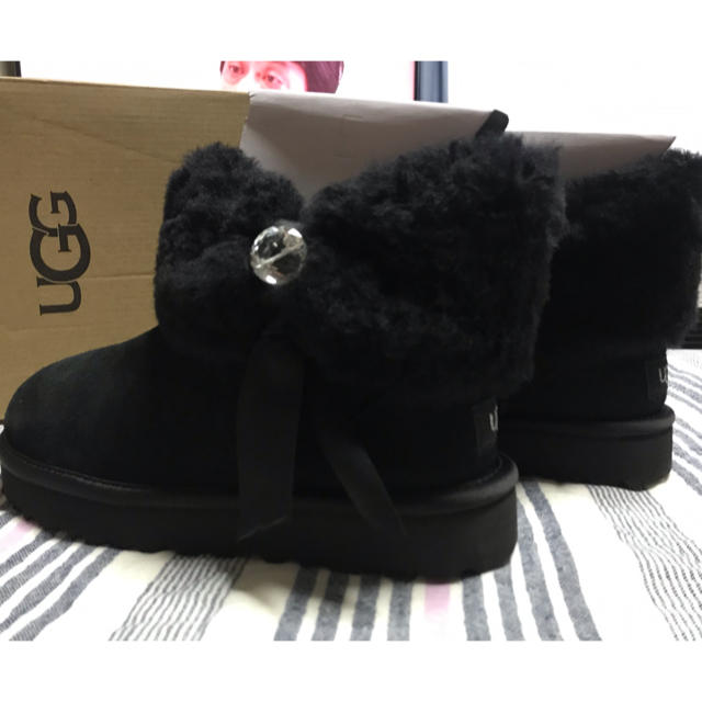 ☆新品☆UGG ショートブーツ　5レディース