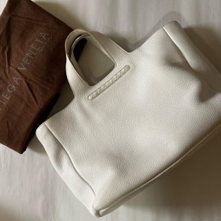 ボッテガヴェネタ(Bottega Veneta)の専用！ボッテガヴェネタ　トートバック　白　美品　(トートバッグ)