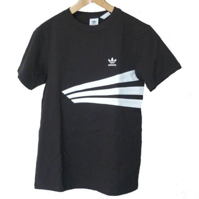 adidas(アディダス)の新品Ｍ★アディダスオリジナルス　黒トレフォイル胸ロゴＴ レディースのトップス(Tシャツ(半袖/袖なし))の商品写真