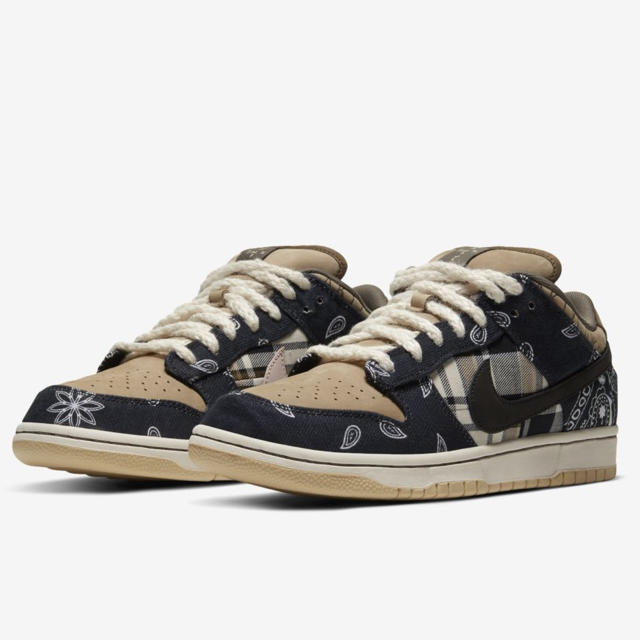 NIKE(ナイキ)のTRAVIS SCOTT × NIKE SB DUNK LOW PRM QS メンズの靴/シューズ(スニーカー)の商品写真