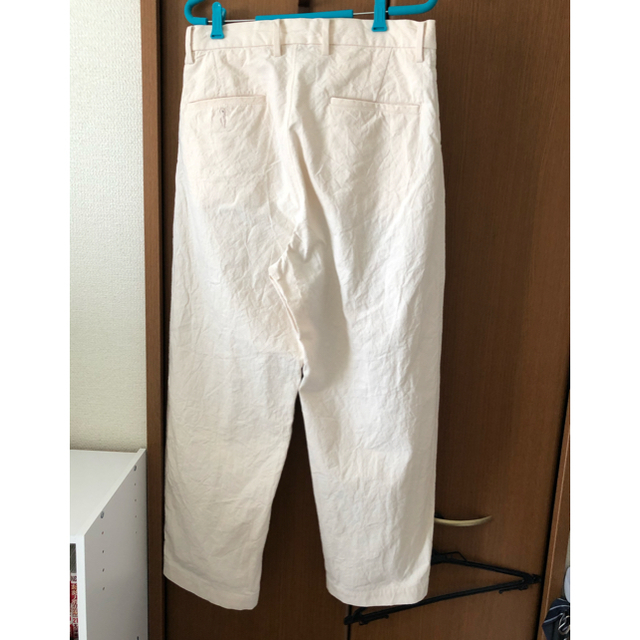 COMOLI(コモリ)の19AW URU COTTON BAGGY PANTS 生成り メンズのパンツ(スラックス)の商品写真