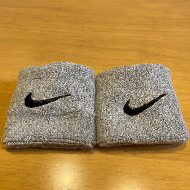 NIKE(ナイキ)のNIKE リストバンド スポーツ/アウトドアのスポーツ/アウトドア その他(その他)の商品写真