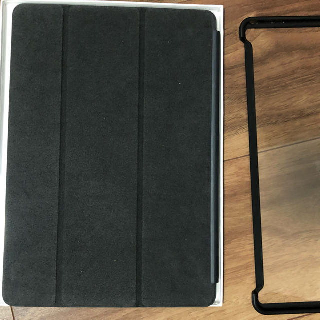 Apple(アップル)のiPad Pro smart cover 10.5  おまけ付き スマホ/家電/カメラのスマホアクセサリー(iPadケース)の商品写真