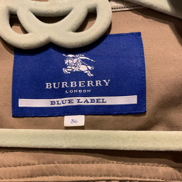 BURBERRY BLUE LABEL(バーバリーブルーレーベル)のミリタリージャケット、モッズコート レディースのジャケット/アウター(ミリタリージャケット)の商品写真