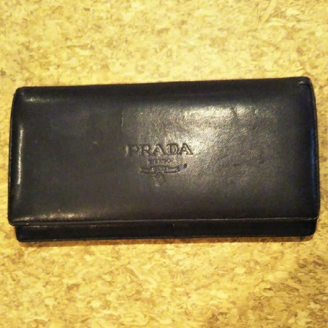 PRADA(プラダ)のプラダ 長財布 黒 ユーズド レディースのファッション小物(財布)の商品写真