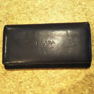 プラダ(PRADA)のプラダ 長財布 黒 ユーズド(財布)