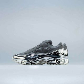 ラフシモンズ(RAF SIMONS)のraf simons ozweego(スニーカー)