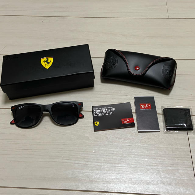 Ray-Ban - レイバンフェラーリコラボサングラス RB4195MF Ray-Ban - レイバンフェラーリコラボサングラス RB4195MF