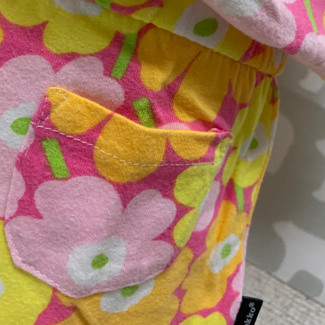 marimekko(マリメッコ)のMarimekko(マリメッコ)オーバーオール・中古・3歳(98cm) キッズ/ベビー/マタニティのキッズ服女の子用(90cm~)(その他)の商品写真