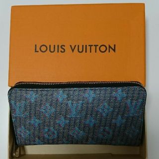 ルイヴィトン(LOUIS VUITTON)のルイ・ヴィトンラウンドファスナー財布2日間限りお値下げです＼(^o^)／(財布)