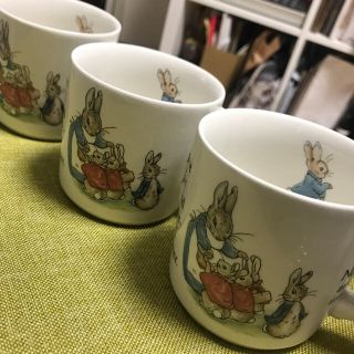 ウェッジウッド(WEDGWOOD)のWEDGWOOD マグカップ　ピーターラビット(グラス/カップ)