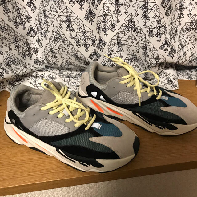 adidas(アディダス)のみー様専用 Adidas yeezy boost 700 27.5 メンズの靴/シューズ(スニーカー)の商品写真