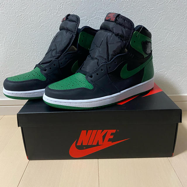 NIKE(ナイキ)のNIKE AIR JORDAN 1 RETRO HIGH OG 緑 メンズの靴/シューズ(スニーカー)の商品写真