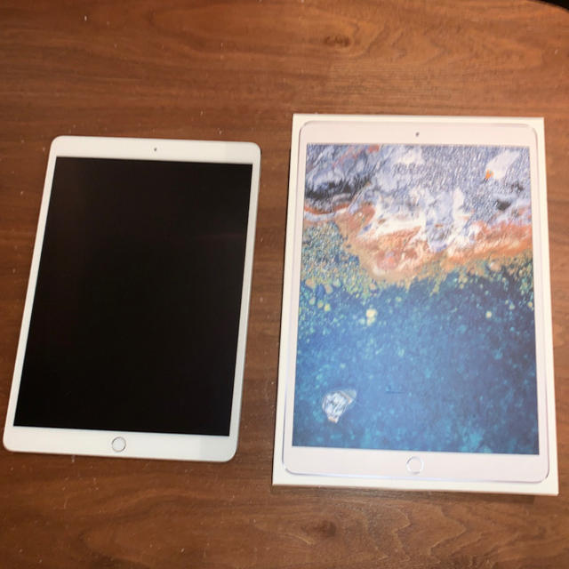 iPad Pro 10.5inch 64GB cellular SIMフリータブレット