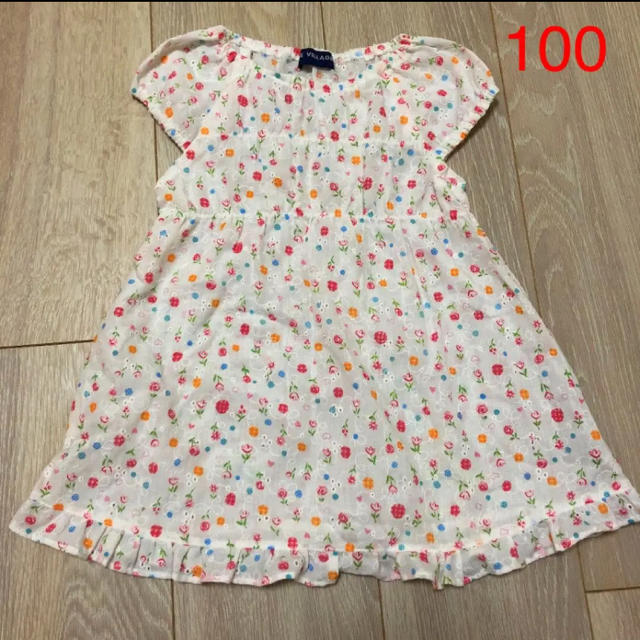 花柄　チュニックワンピース　100 キッズ/ベビー/マタニティのキッズ服女の子用(90cm~)(ワンピース)の商品写真