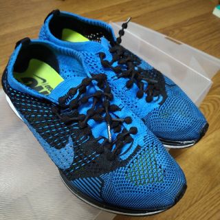 ナイキ(NIKE)のNIKE FLY KNIT RACER(スニーカー)