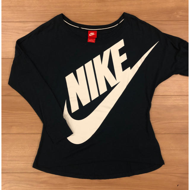 NIKE(ナイキ)のNIKE★ロンT レディースのトップス(Tシャツ(長袖/七分))の商品写真