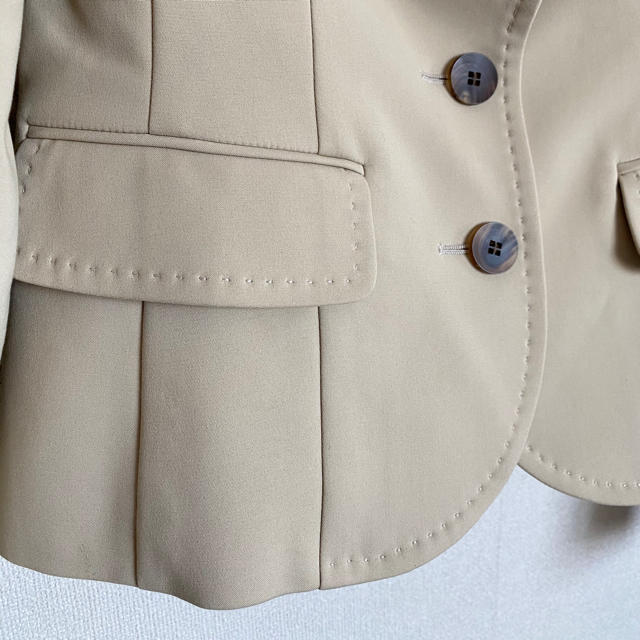 EPOCA(エポカ)のEPOCA✨ステッチジャケット38 レディースのジャケット/アウター(テーラードジャケット)の商品写真