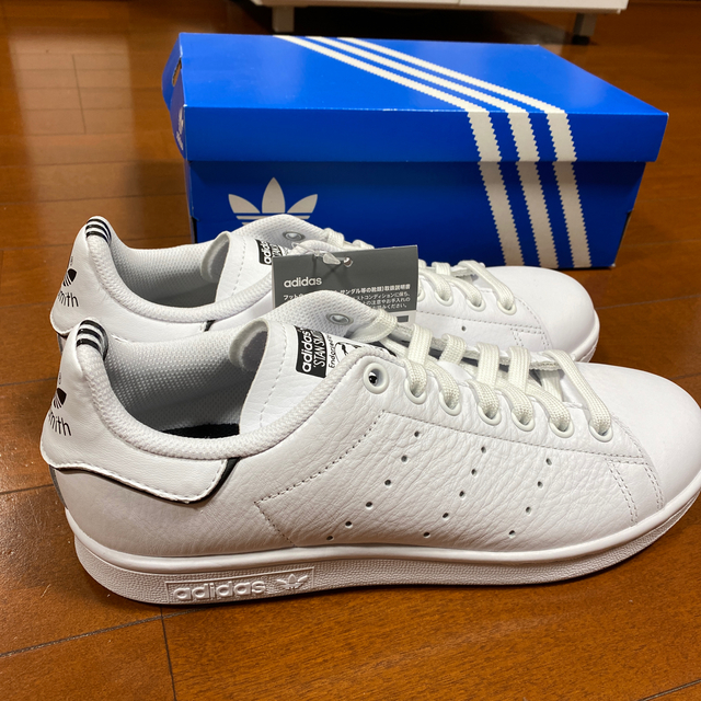 adidas(アディダス)のアディダス STAN SMITH スタンスミス FU6895  レディースの靴/シューズ(スニーカー)の商品写真