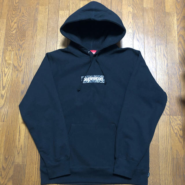 Supreme(シュプリーム)のSupreme Bandana Box Logo Hooded Lサイズ 黒 メンズのトップス(パーカー)の商品写真