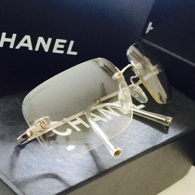 CHANEL(シャネル)のCHANEL サングラス レディースのファッション小物(サングラス/メガネ)の商品写真