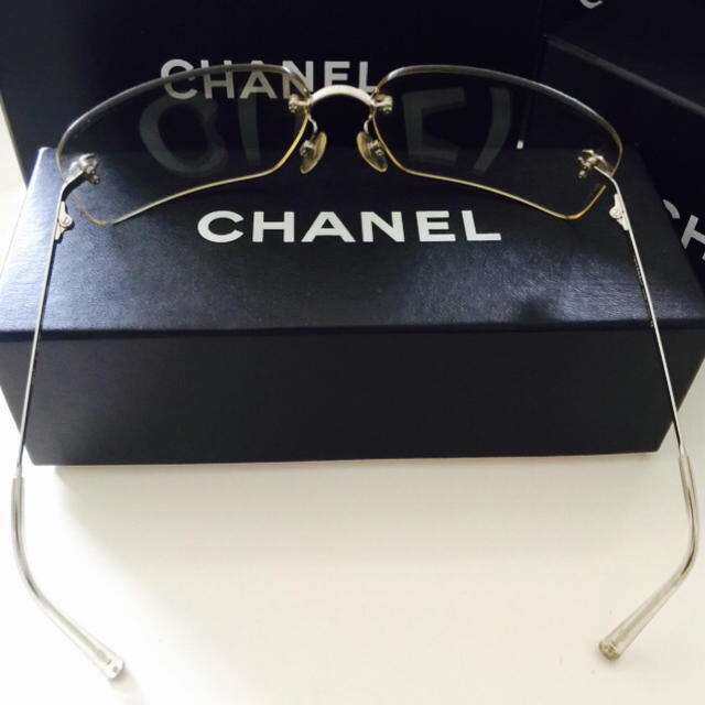 CHANEL(シャネル)のCHANEL サングラス レディースのファッション小物(サングラス/メガネ)の商品写真