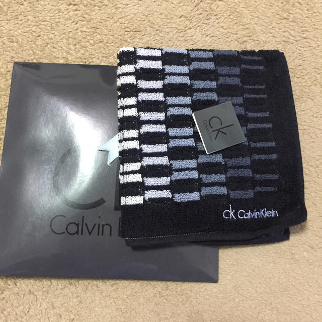 Calvin Klein(カルバンクライン)の新品☆ CK タオルハンカチ メンズのファッション小物(ハンカチ/ポケットチーフ)の商品写真