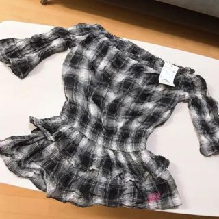 トミーガール(tommy girl)のtommy girl❤︎オフショル 黒チェックブラウス 新品(シャツ/ブラウス(長袖/七分))