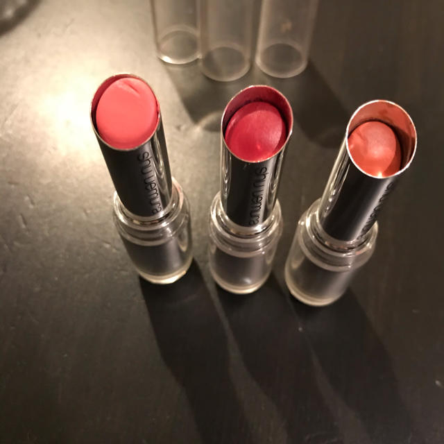 shu uemura(シュウウエムラ)のshu uemura リップ×3 コスメ/美容のベースメイク/化粧品(口紅)の商品写真