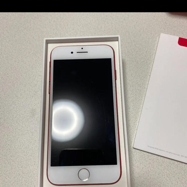 iPhone 7 Red 128 GB au 1