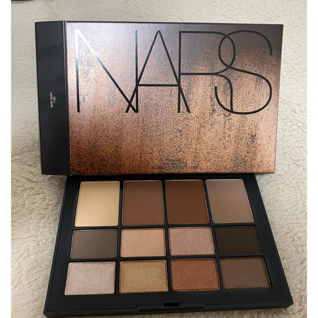 NARS スキンディープ　アイパレット