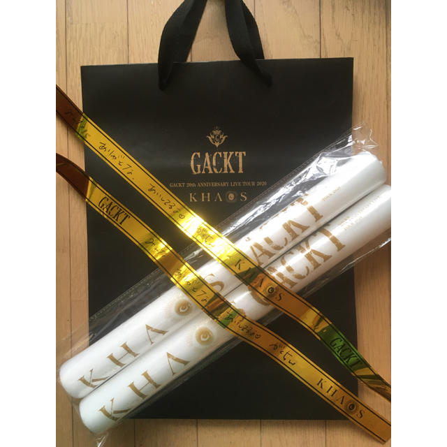 GACKT☆KHAOS ダイヤモンド席 限定プレゼント品 & 会場金テープ 付 エンタメ/ホビーのタレントグッズ(ミュージシャン)の商品写真