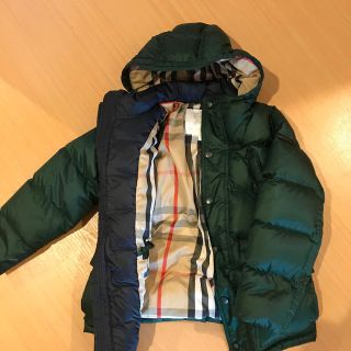 バーバリー(BURBERRY)のBurberry 8Y ダウン　130(ジャケット/上着)