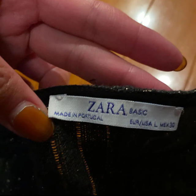 ZARA(ザラ)のZARA 薄手ニット　キラキラ レディースのトップス(ニット/セーター)の商品写真
