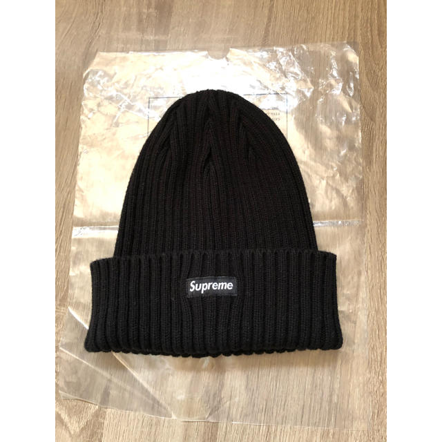 Supreme(シュプリーム)のsupreme シュプリーム ビーニー  黒  メンズの帽子(ニット帽/ビーニー)の商品写真